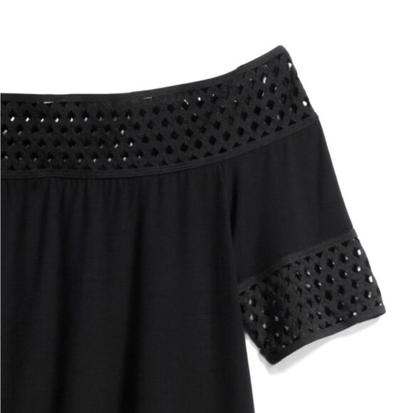 Montagne Umbra Black Off the Shoulder Top Stitch Fix Size Medium - Picture 3 of 6
